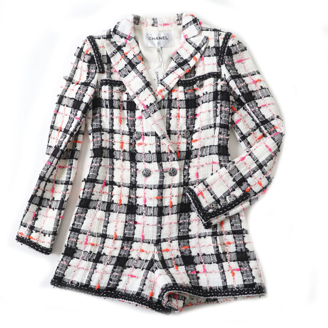 CHANEL overalls 20S P64167 Outer material: 89% nylon, Outer material: 4% cotton, Outer material: 4% acrylic, Outer material: 3% rayon, Lining: , Slit thread specification Lining: 100% silk White Black Pink Orange Women 34 Used Authentic