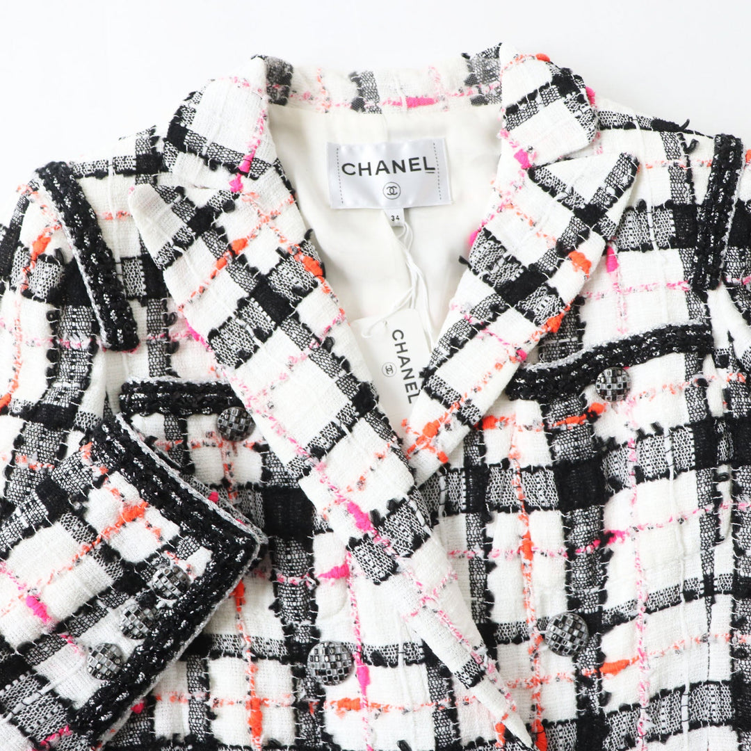 CHANEL overalls 20S P64167 Outer material: 89% nylon, Outer material: 4% cotton, Outer material: 4% acrylic, Outer material: 3% rayon, Lining: , Slit thread specification Lining: 100% silk White Black Pink Orange Women 34 Used Authentic