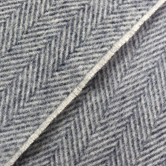 BURBERRY LONDON Scarf Main: 100% wool Gray navy unisex(Unisex) Used Authentic