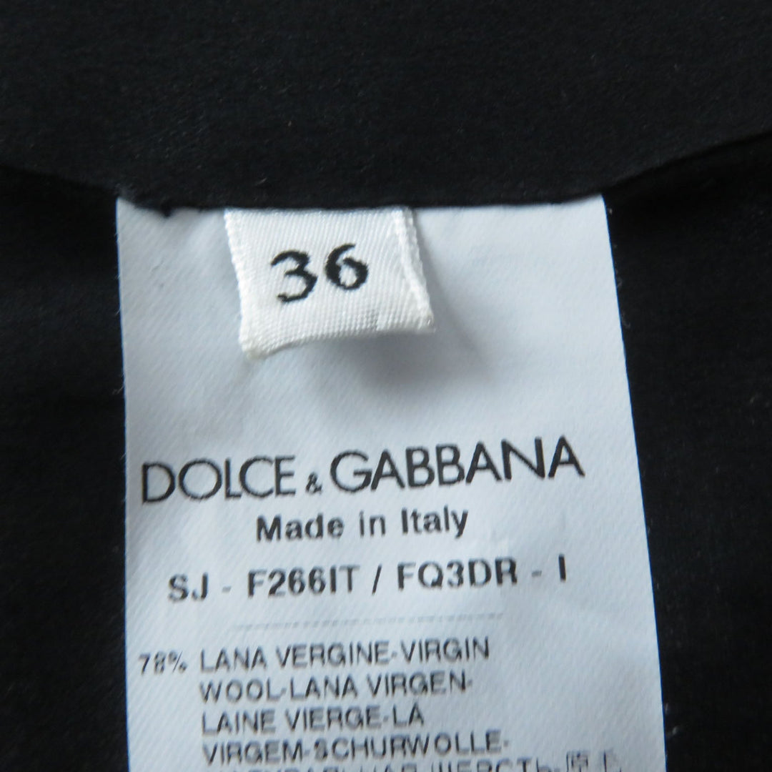 DOLCE&GABBANA ensemble Main: 78% wool, Main: 18% nylon, Main: 3% mohair, Main: 3% alpaca, Lining: 96% silk, : 3% alpaca Lining: 100% polyester black Women (Top) 36, (Bottom) 38 Used Authentic