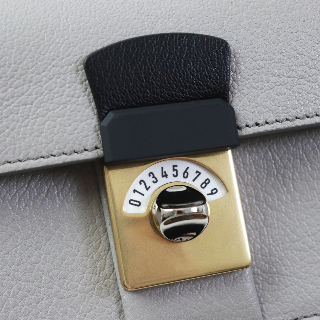 Maison Margiela Shoulder Bag SB1WD0002 Main: Leather Gray white NEW LOCK New Lock Horizontal Women Used Authentic