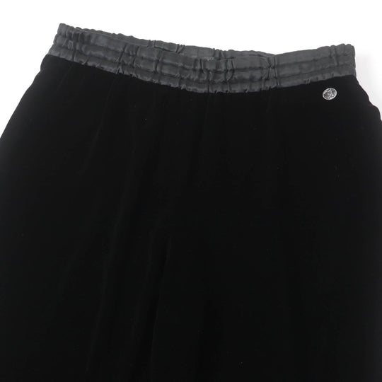 CHANEL Pants P65297 Main: 92% rayon, Main: 8% silk, Part: 86% rayon, Part: 12% polyamide (nylon), Part: 2% elastane (polyurethane), Part: 100% silk black Women 42 Used Authentic