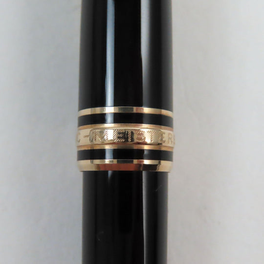 MONTBLANC Ballpoint pen resin Black gold Meisterstck Classic Women(Unisex) Used Authentic