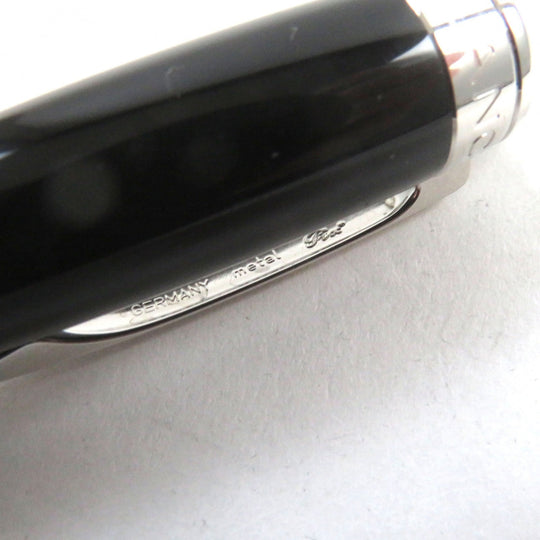 MONTBLANC Ballpoint pen resin Black Silver Starwalker Fineliner mens Used Authentic