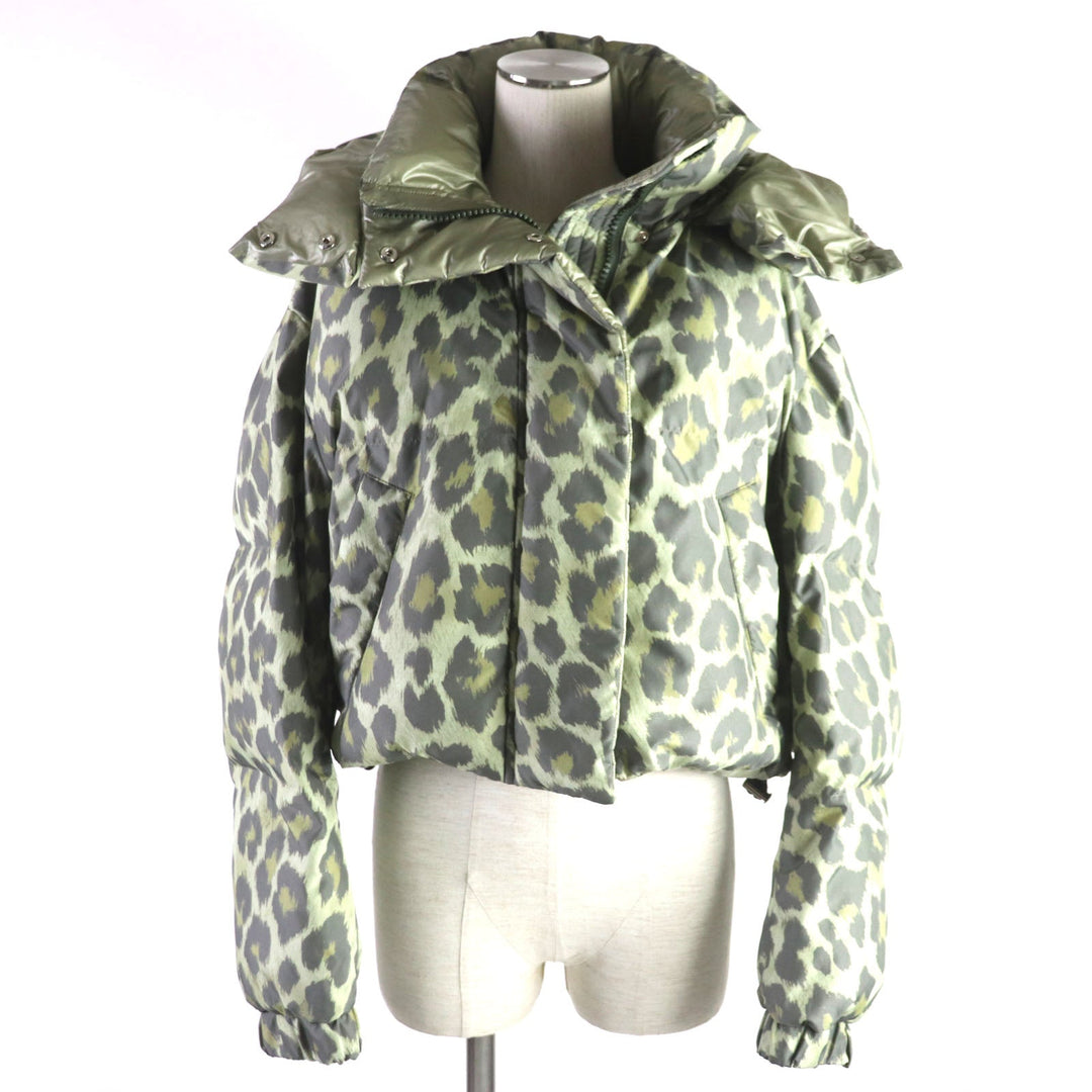Sacai Blouson 22-06404 Outer: 100% polyester, Lining: 100% nylon, Filling: 100% polyester green Women 1 Used Authentic