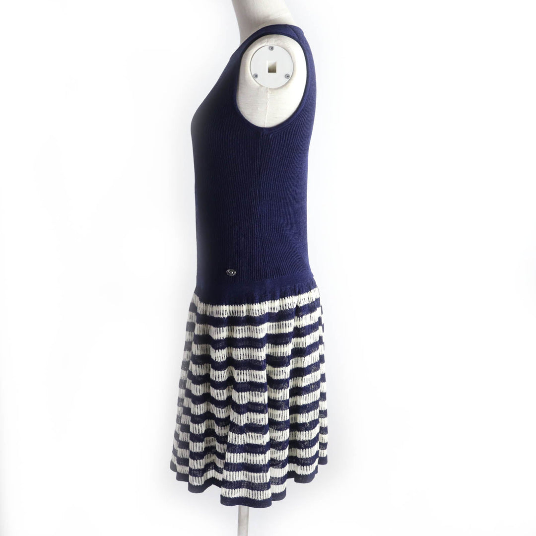 CHANEL one piece P56169 Main: 38% paper, 32% polyester, 30% cupra Navy Ivory Women 38 Used Authentic
