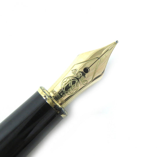 MONTBLANC fountain pen Pen point: 14K Black gold Classic mens Used Authentic