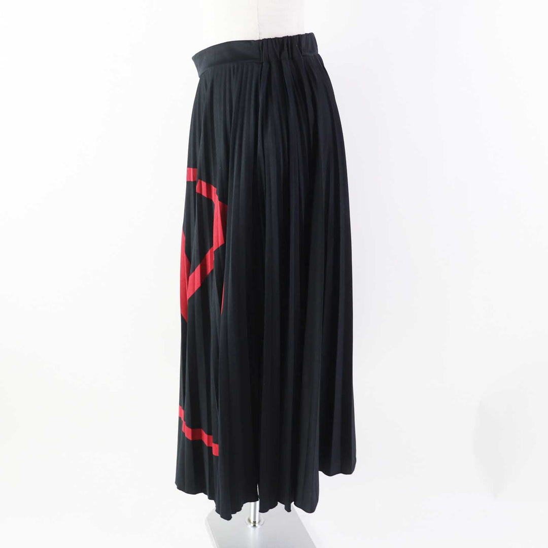 VALENTINO Pleated skirt SB3MD00Y4TJ Outer material: Polyester 100% black Women M Used Authentic