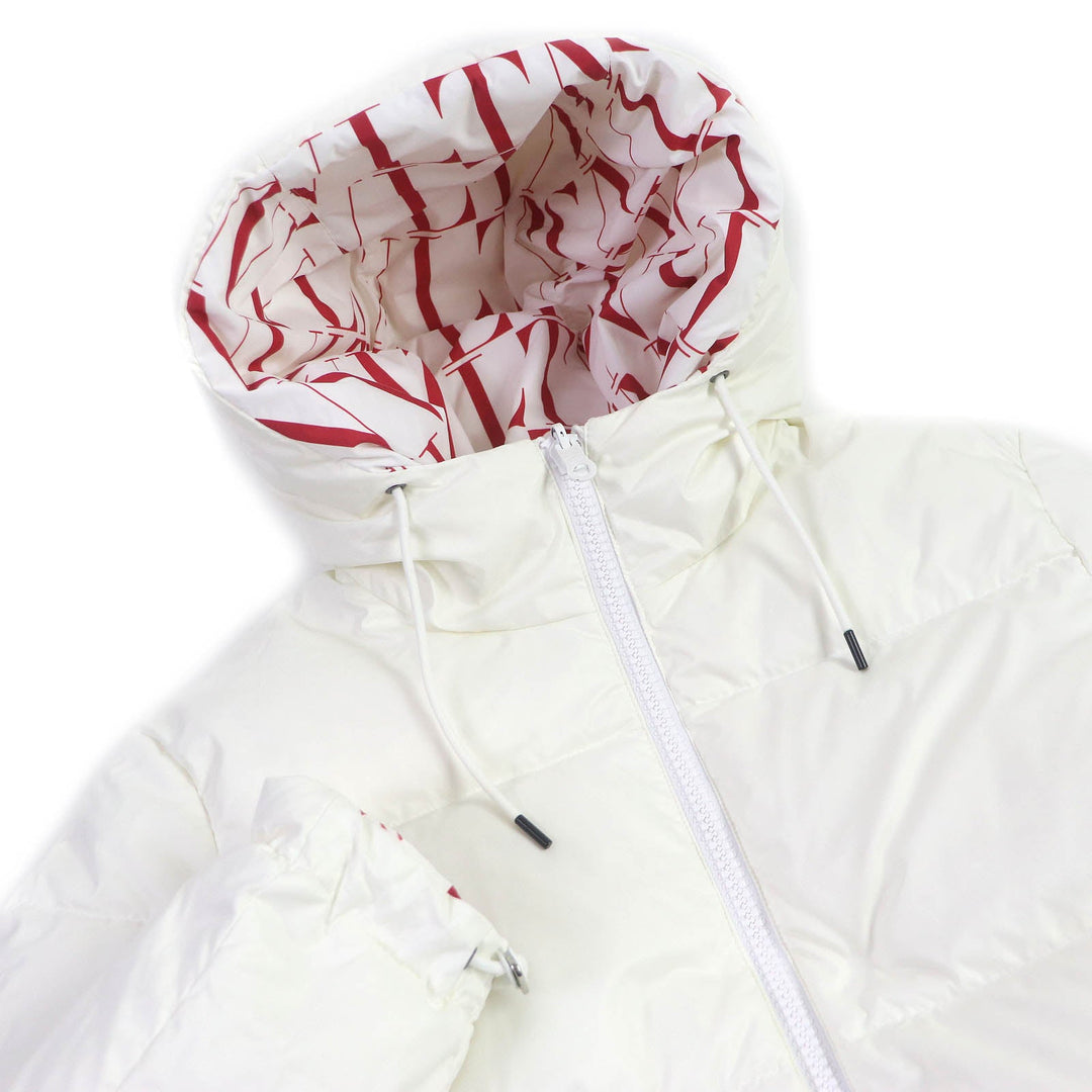 VALENTINO Down jacket WV3CNB307GG Main: 100% nylon, Filling: 90% down, Filling: 10% feather white mens 44 Used Authentic