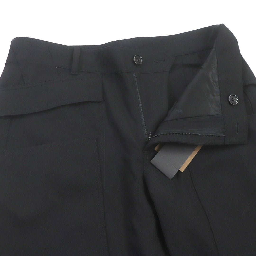 BURBERRY Shorts 8051915 Outer: 100% wool, Lining: 100% cupra, Pocket lining: 100% cotton black Panelled shorts mens 52 Used Authentic
