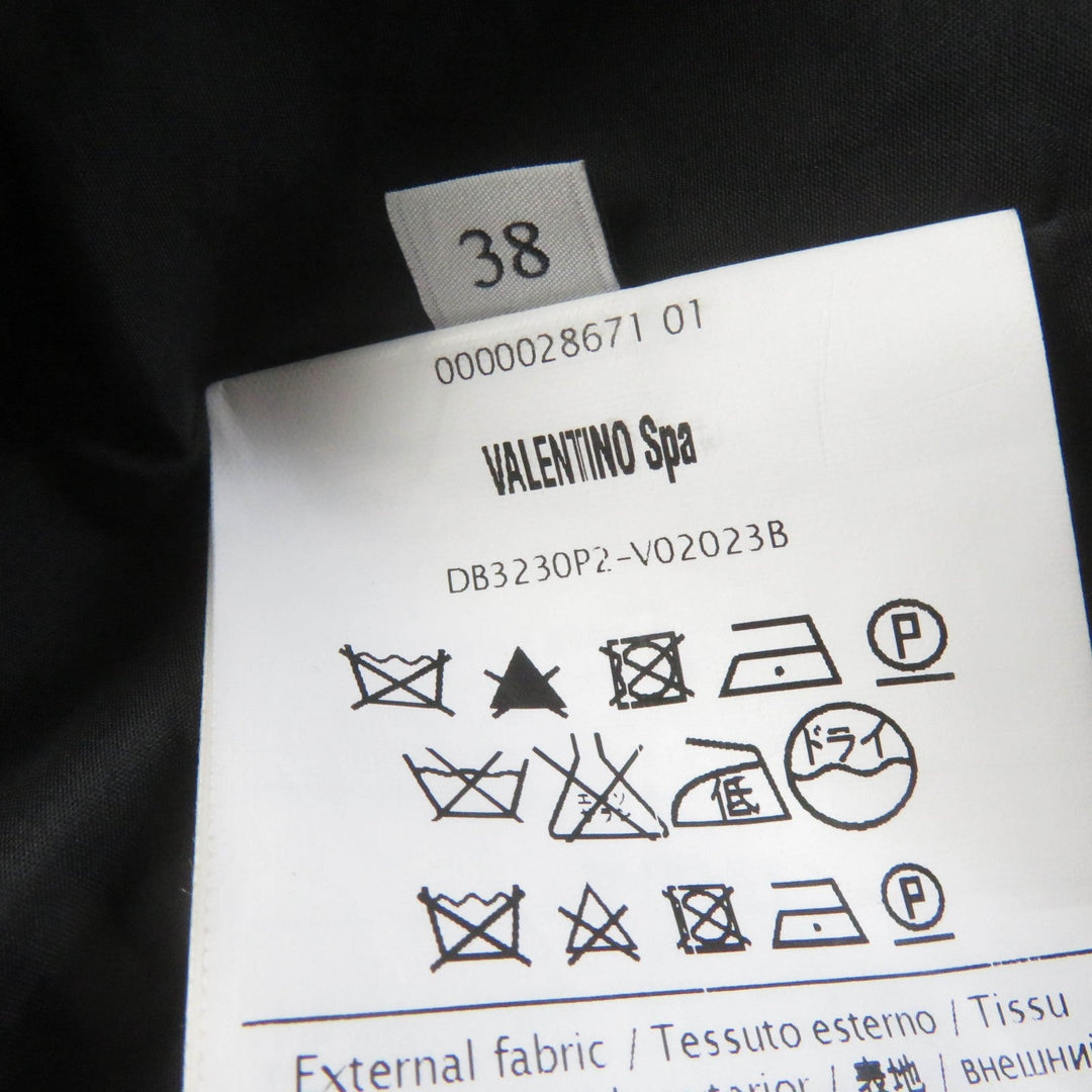 VALENTINO Down jacket Main: 59% silk, Main: 41% polyester, Lining: 58% nylon, Lining: 42% polyester, Filling: 100% white goose feathers black Women 38 Used Authentic