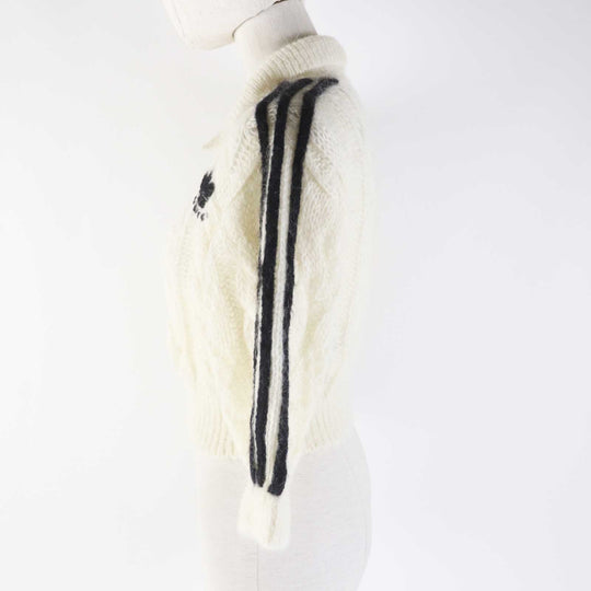 GUCCI knit 713023 Outer: 67% mohair, Outer: 28% nylon, Outer: 5% wool, Part: 63% mohair, Part: 29% nylon, : 7% wool, 3% polyurethane Embroidery: 67% mohair, 28% nylon, 5% wool Inner: 75% acetate, 25% silk white Women XS Used Authentic