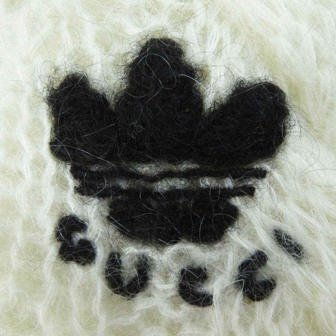 GUCCI knit 713023 Outer: 67% mohair, Outer: 28% nylon, Outer: 5% wool, Part: 63% mohair, Part: 29% nylon, : 7% wool, 3% polyurethane Embroidery: 67% mohair, 28% nylon, 5% wool Inner: 75% acetate, 25% silk white Women XS Used Authentic