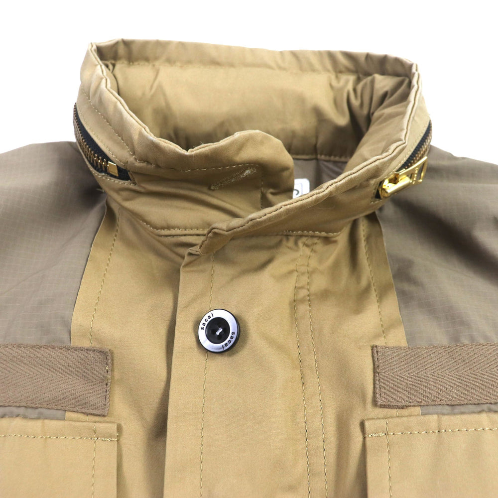 Sacai Jacket 20-02215M Main: 100% polyester, Part: 100% cotton beige M65 Remake Military Jacket mens 1 Used Authentic