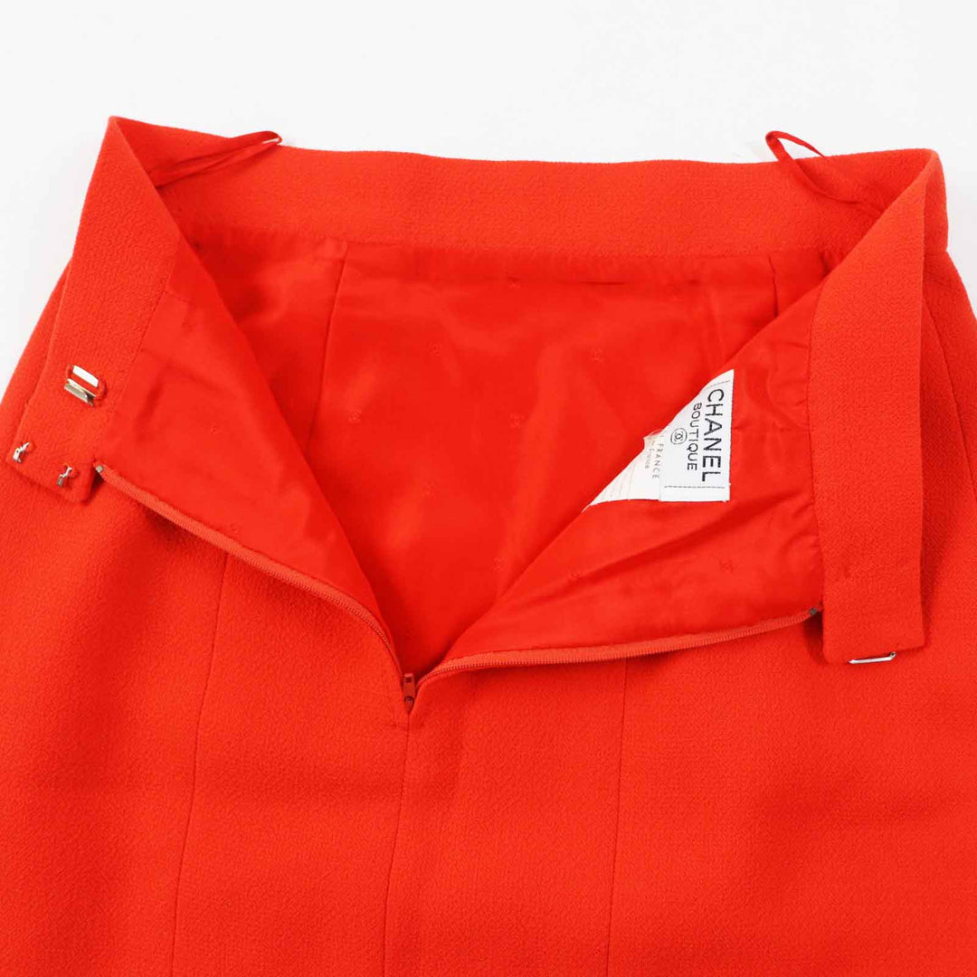 CHANEL setup Outer: 100% wool, Lining: 100% silk vermilion Women 40 Used Authentic