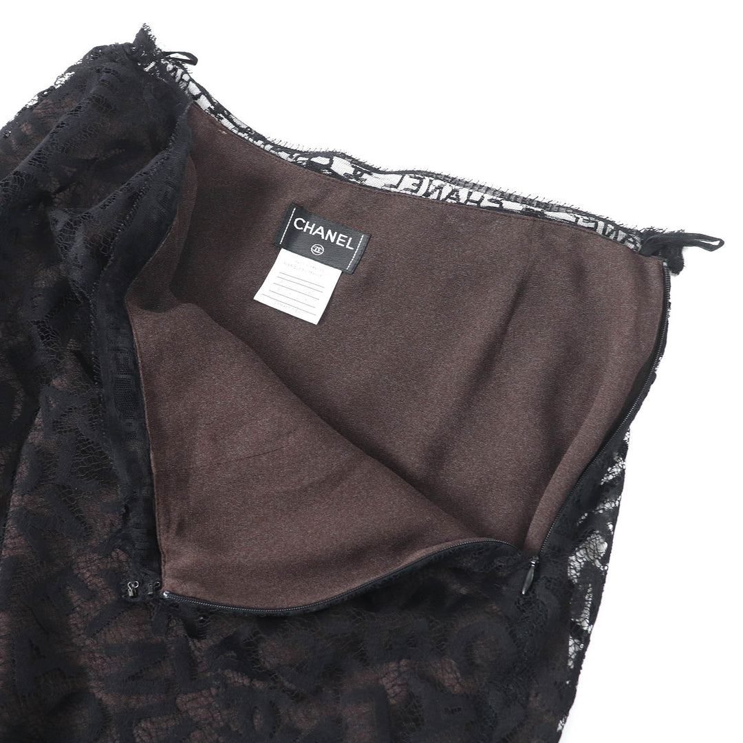 CHANEL setup 98A P12215 Outer: 72% cotton, Outer: 28% polyamide (nylon), Lining: 77% acetate, Lining: 23% polyester black Women 42 Used Authentic