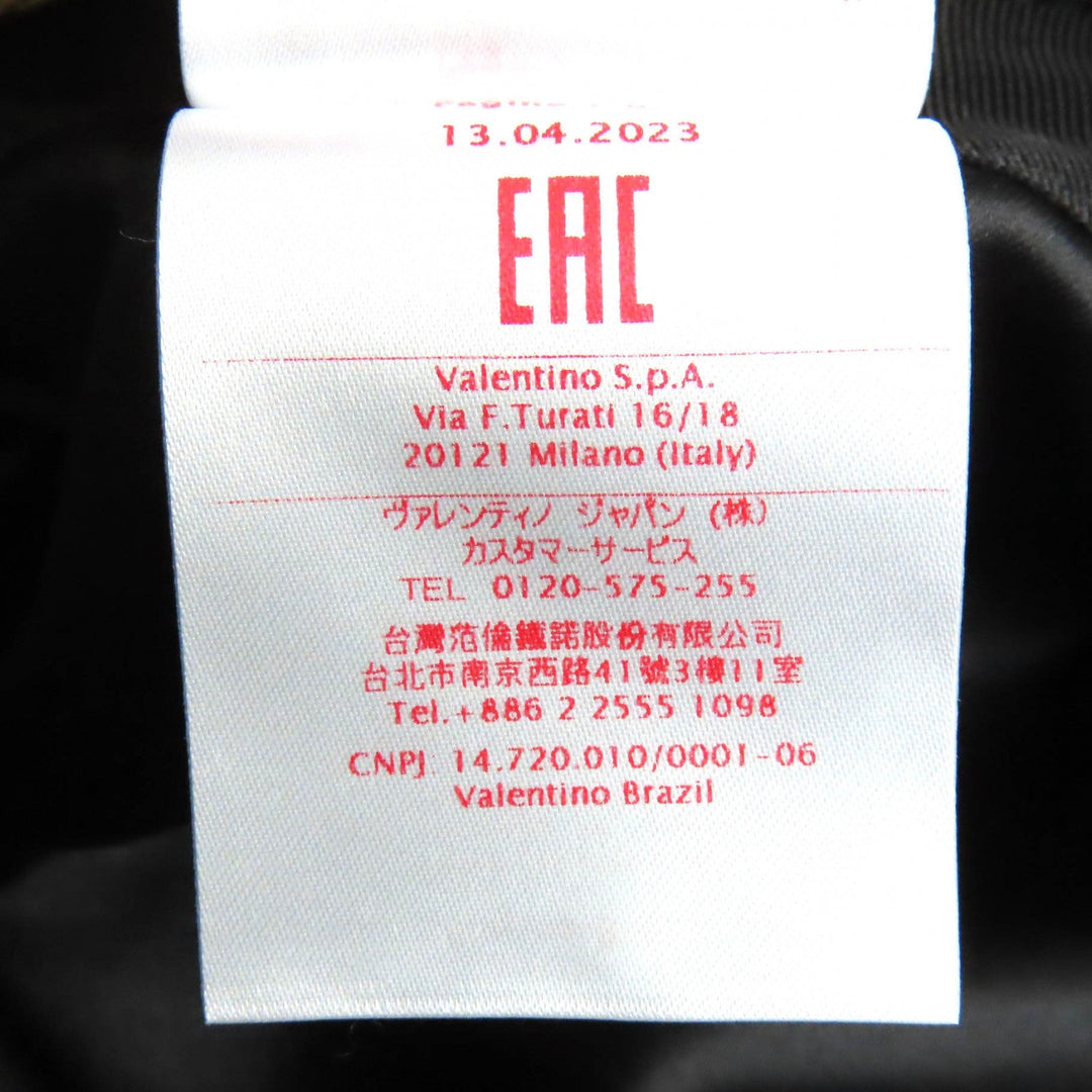 VALENTINO hat 3W2HGA65IEK Outer material: 40% cotton, Outer material: 33% rayon, Outer material: 27% polyester, Lining: 100% polyester Beige black Iconography Bucket Hat Women 56 Used Authentic