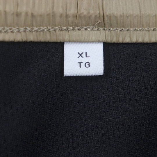 BURBERRY Shorts 8023353 Outer: 53% acrylic, Outer: 47% polyester, Lining: 100% polyester Brown mens XL Used Authentic