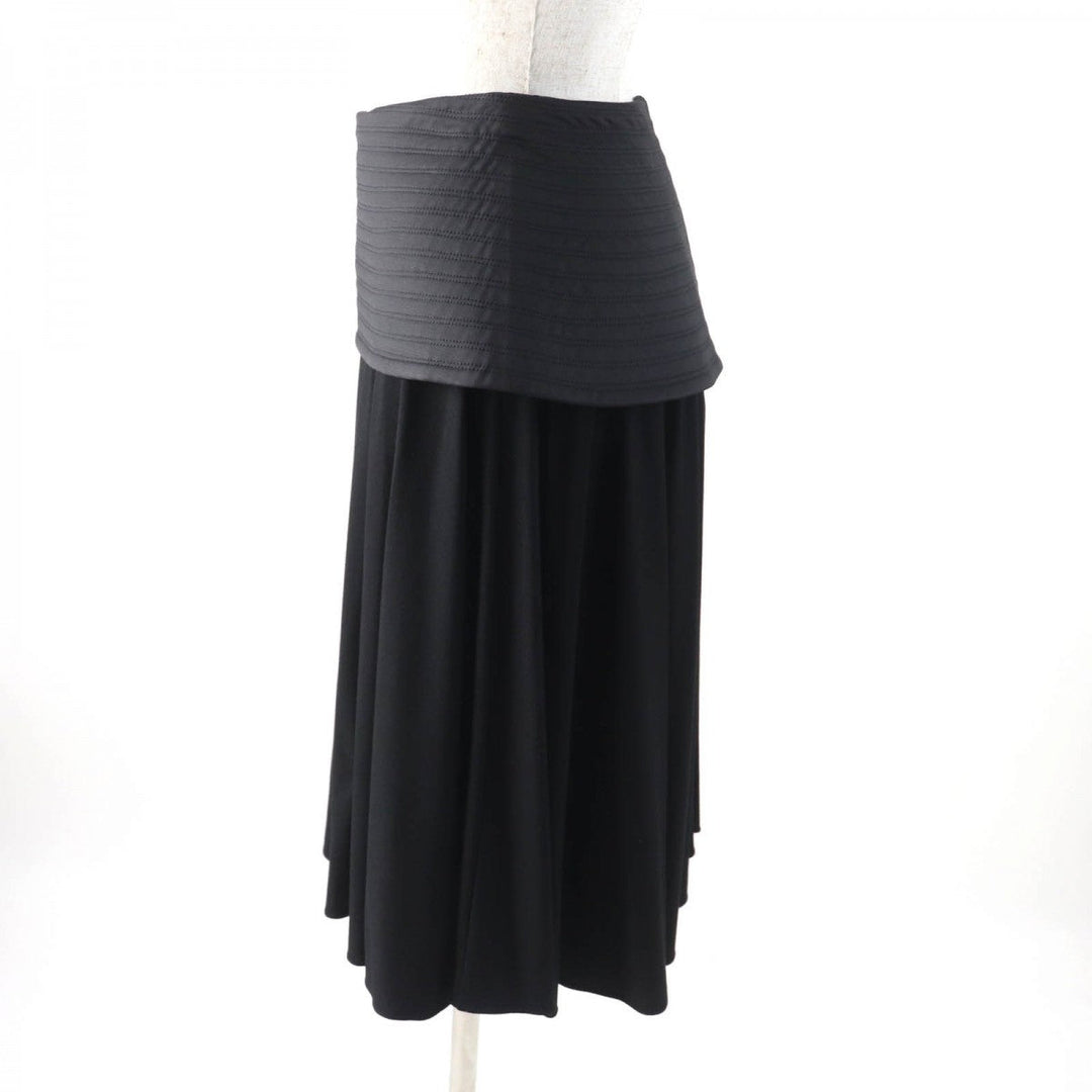 LOEWE skirt S540Y08X56 Main: 92% viscose, Main: 8% elastane, Part: 66% wool, Part: 34% viscose, Part: 100% polyester black Women 34 Used Authentic