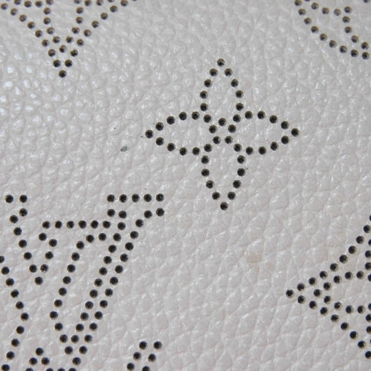 LOUIS VUITTON Bifold Wallet M62541 Mahina leather (stamped) Magnolia Monogram Mahina Portefeuille Iris Compact