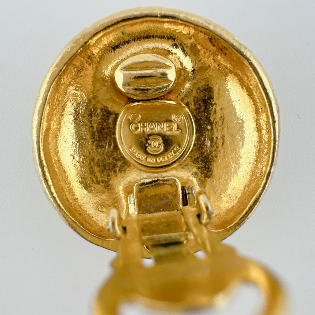 CHANEL Earring metal gold Earring vintage round Women Used Authentic