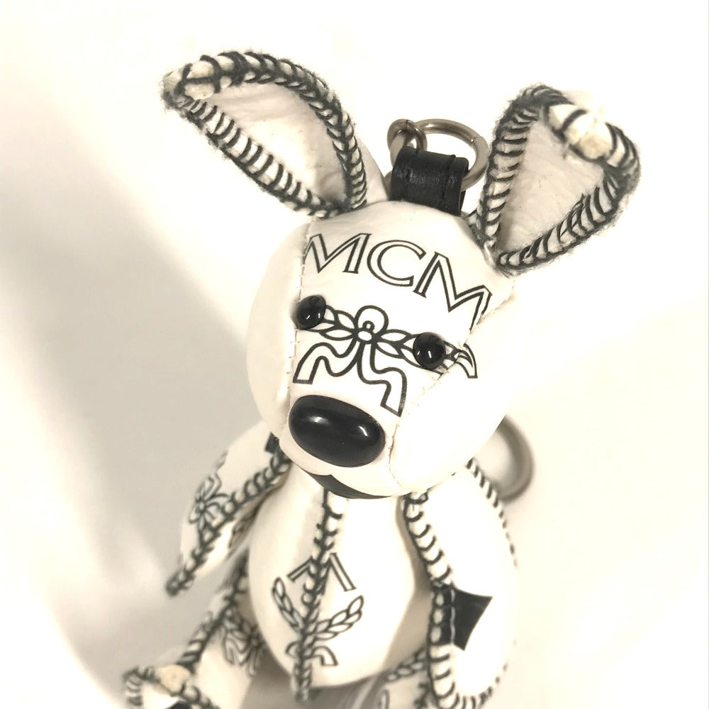 MCM key ring leather white Visetos logo Rabbit rabbit Women Used Authentic