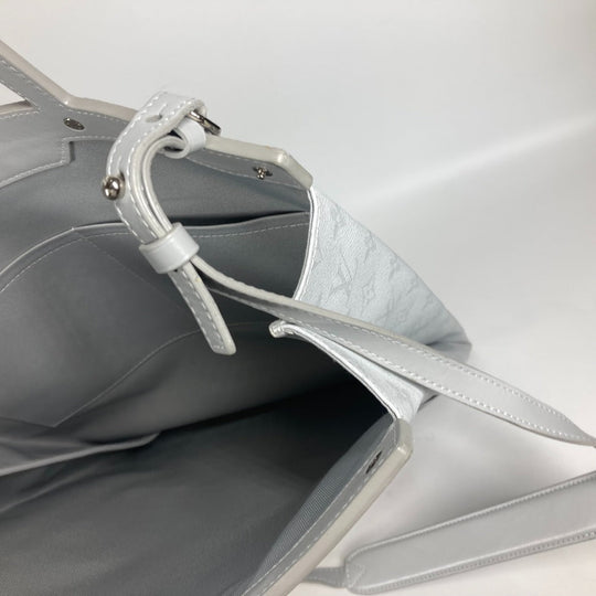 LOUIS VUITTON Tote Bag M44627 Monogram canvas white Monogram white Flat Vertical Tote mens Used Authentic