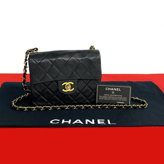 CHANEL Shoulder Bag lambskin black Matrasse