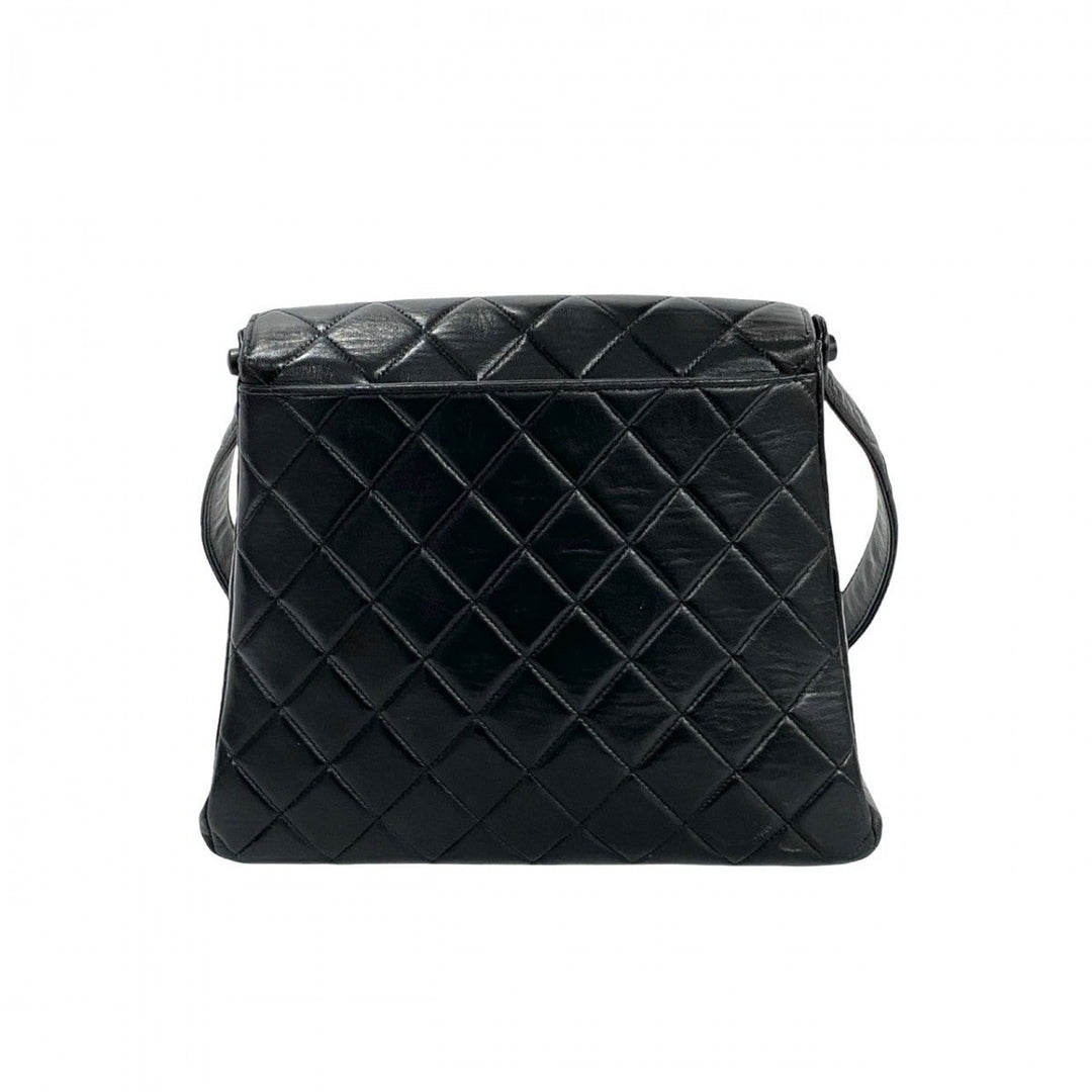 CHANEL Shoulder Bag lambskin black Matrasse