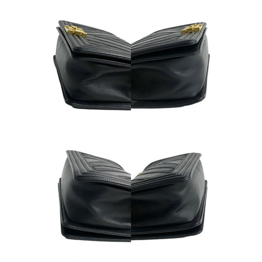 CHANEL Shoulder Bag leather black Boy chanel