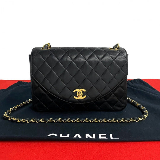 CHANEL Shoulder Bag lambskin black Matrasse