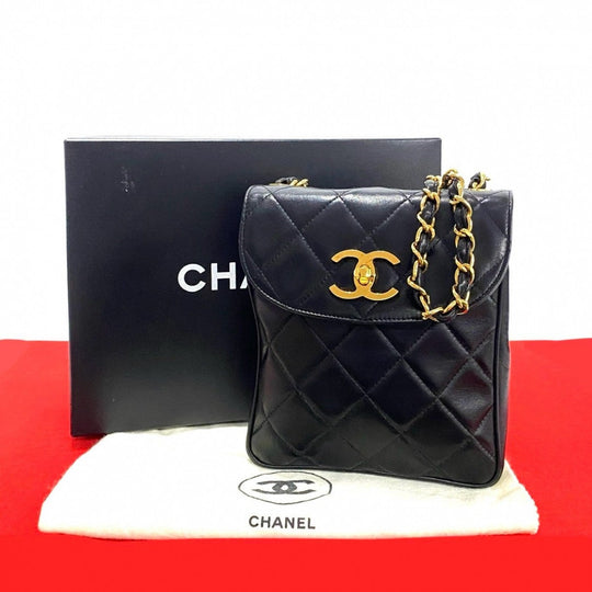 CHANEL Shoulder Bag lambskin black Matrasse