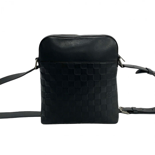 LOUIS VUITTON Shoulder Bag N23355 leather black Messenger bag Pochette District