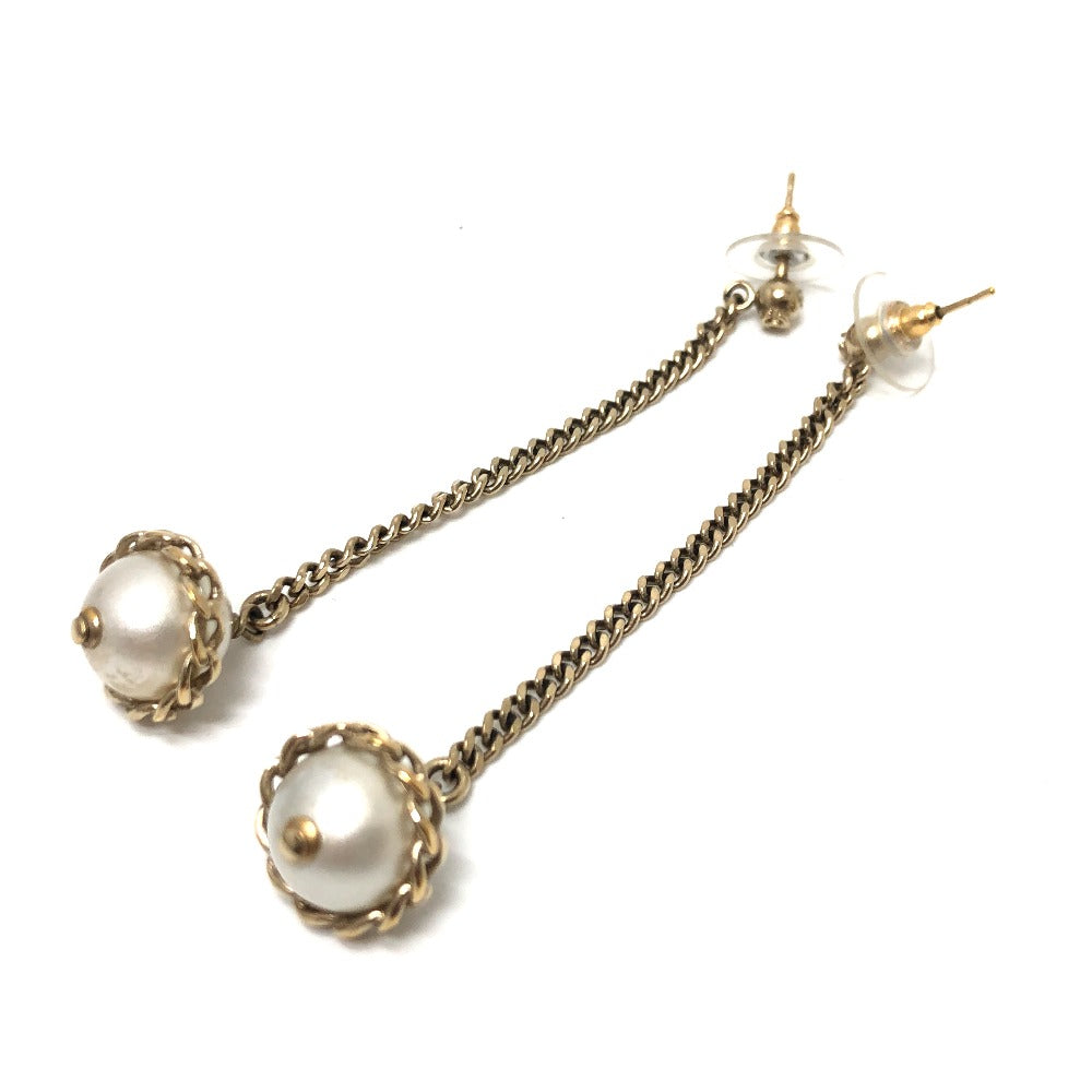 CHANEL Pierce metal gold 16B Fake pearl Women Used Authentic