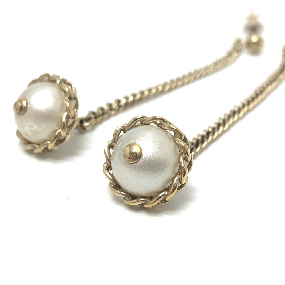 CHANEL Pierce metal gold 16B Fake pearl Women Used Authentic
