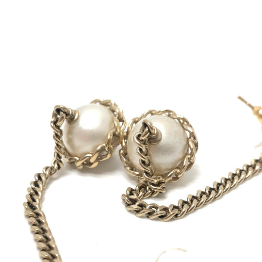 CHANEL Pierce metal gold 16B Fake pearl Women Used Authentic