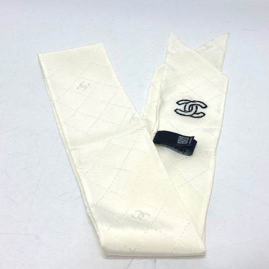 CHANEL scarf silk white COCO Mark Matrasse Women Used Authentic