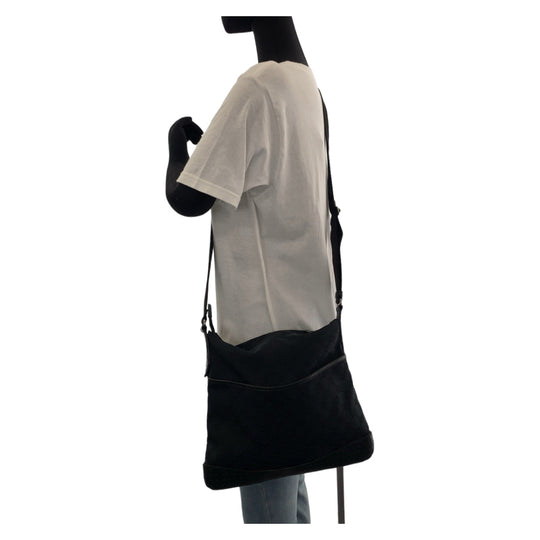 GUCCI Shoulder Bag 145857 GG canvas, leather Black SilverMetal Shoulder Bag Pochette Unisex Women Used Authentic