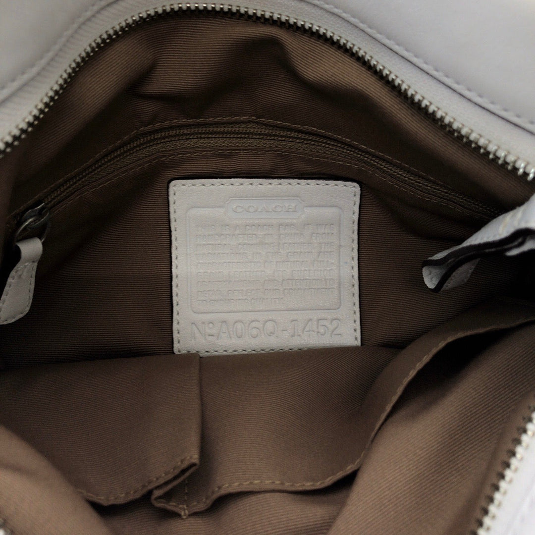 COACH Shoulder Bag 1452 leather White SilverMetal Shoulder Bag Women Used Authentic