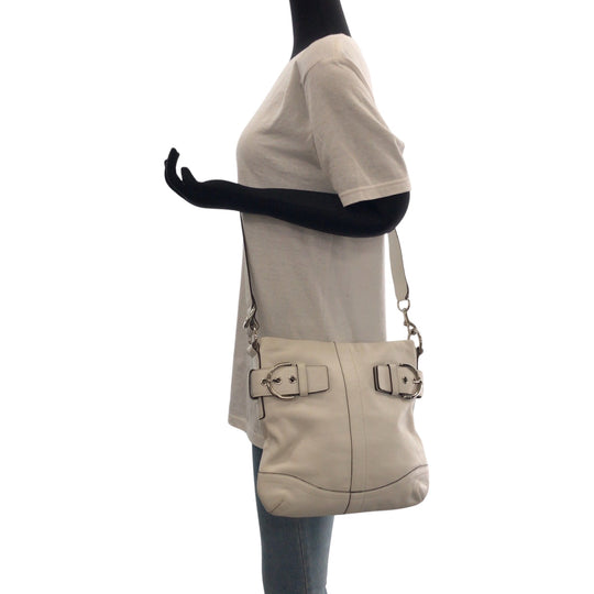 COACH Shoulder Bag 1452 leather White SilverMetal Shoulder Bag Women Used Authentic