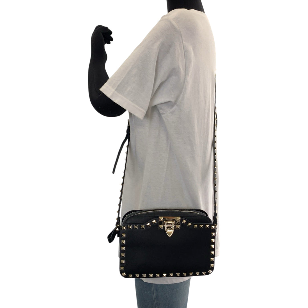 Valentino Shoulder Bag leather Black GoldMetal Shoulder Bag Crossbody Pochette Rock studs Women Used Authentic
