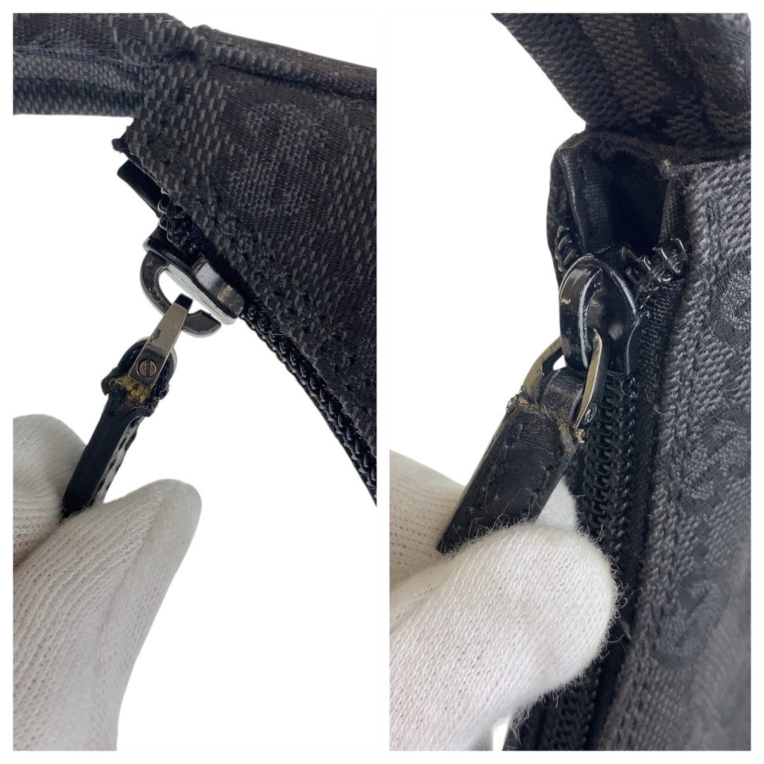 GUCCI Shoulder Bag 001 3386 GG canvas black Women Used Authentic