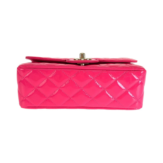 CHANEL Shoulder Bag A69900 Patent leather Pink Gold Metal Matrasse single flap COCO Mark Turnlock