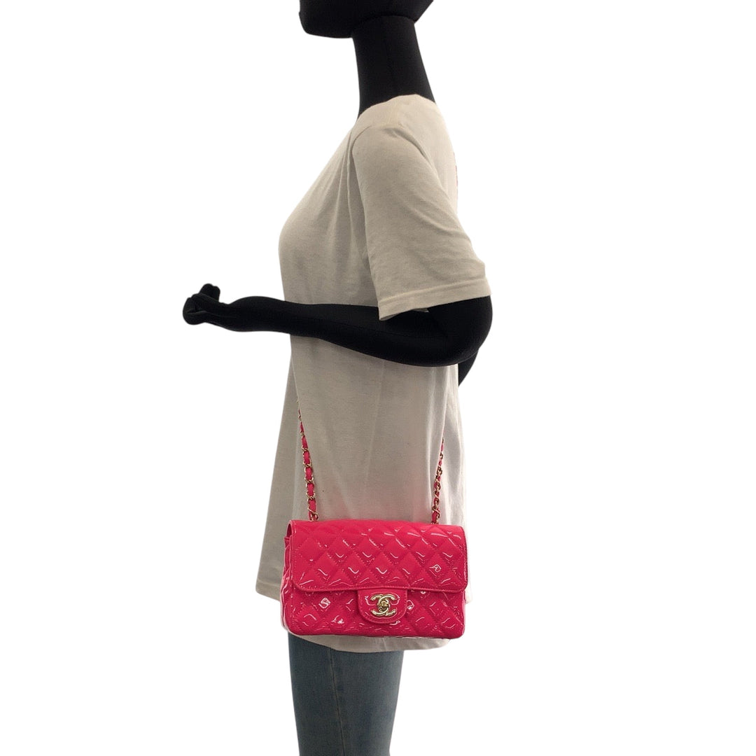 CHANEL Shoulder Bag A69900 Patent leather Pink Gold Metal Matrasse single flap COCO Mark Turnlock