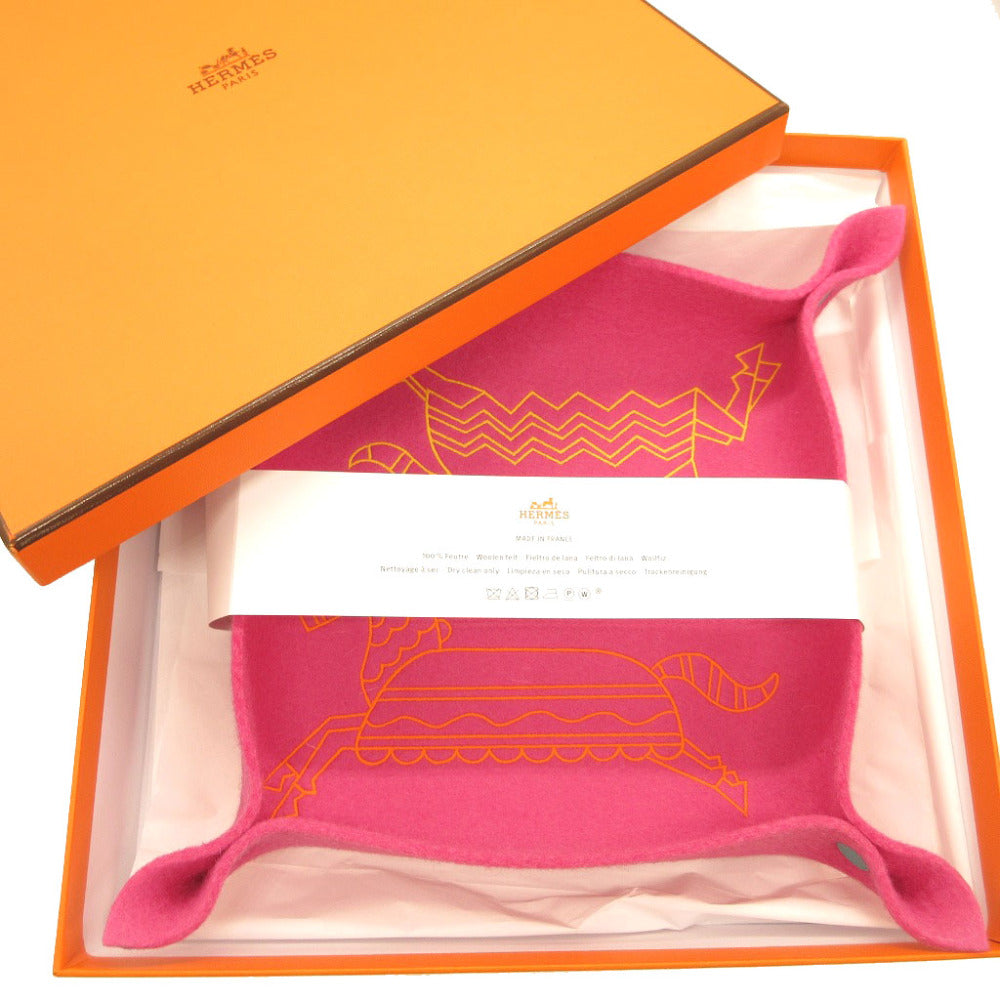 HERMES Other accessories felt Rose fuchsia tray Epope Vidoposh GM unisex(Unisex) Used Authentic