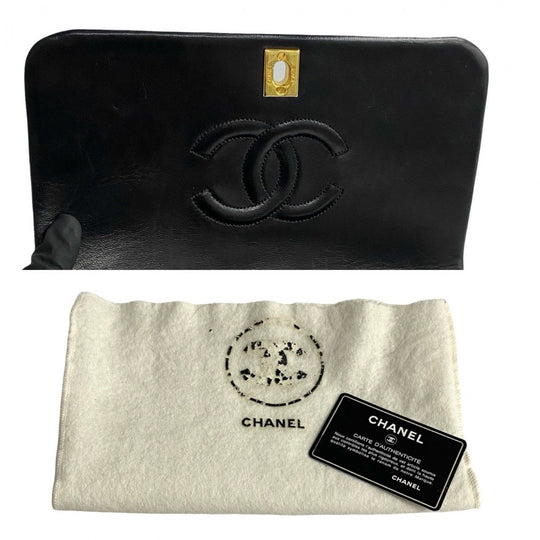 CHANEL Shoulder Bag lambskin black Matrasse