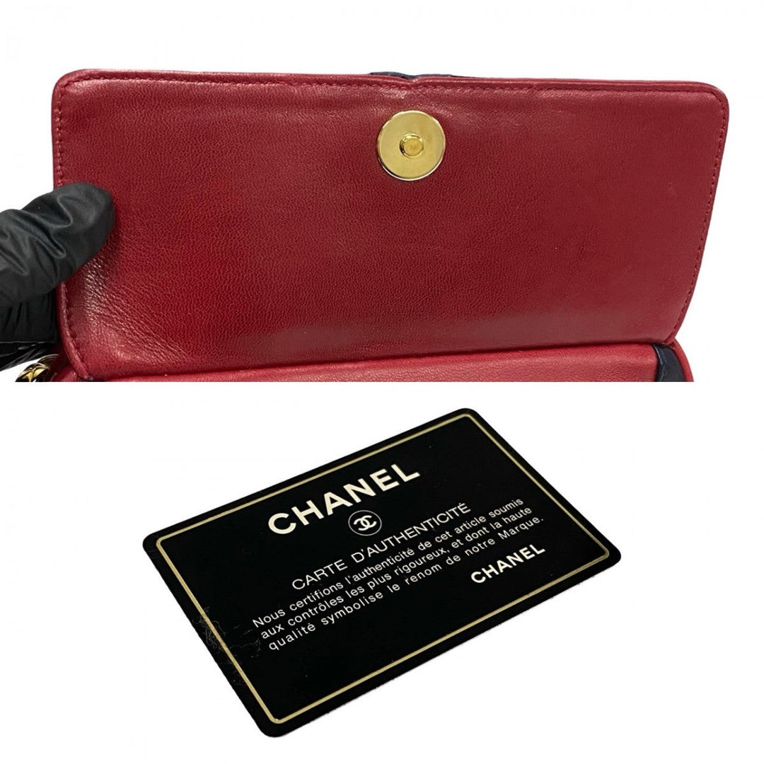 CHANEL Shoulder Bag lambskin Red