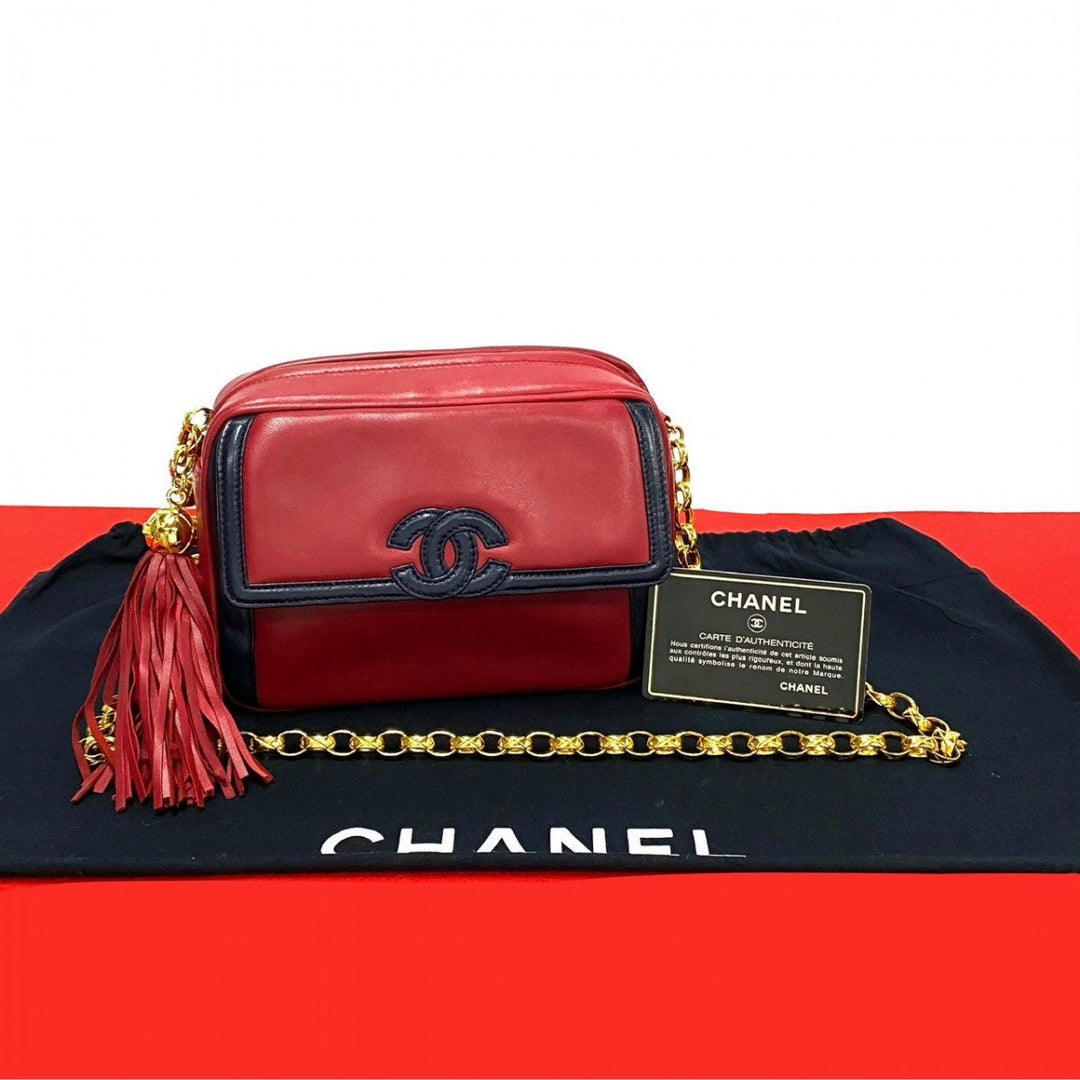 CHANEL Shoulder Bag lambskin Red