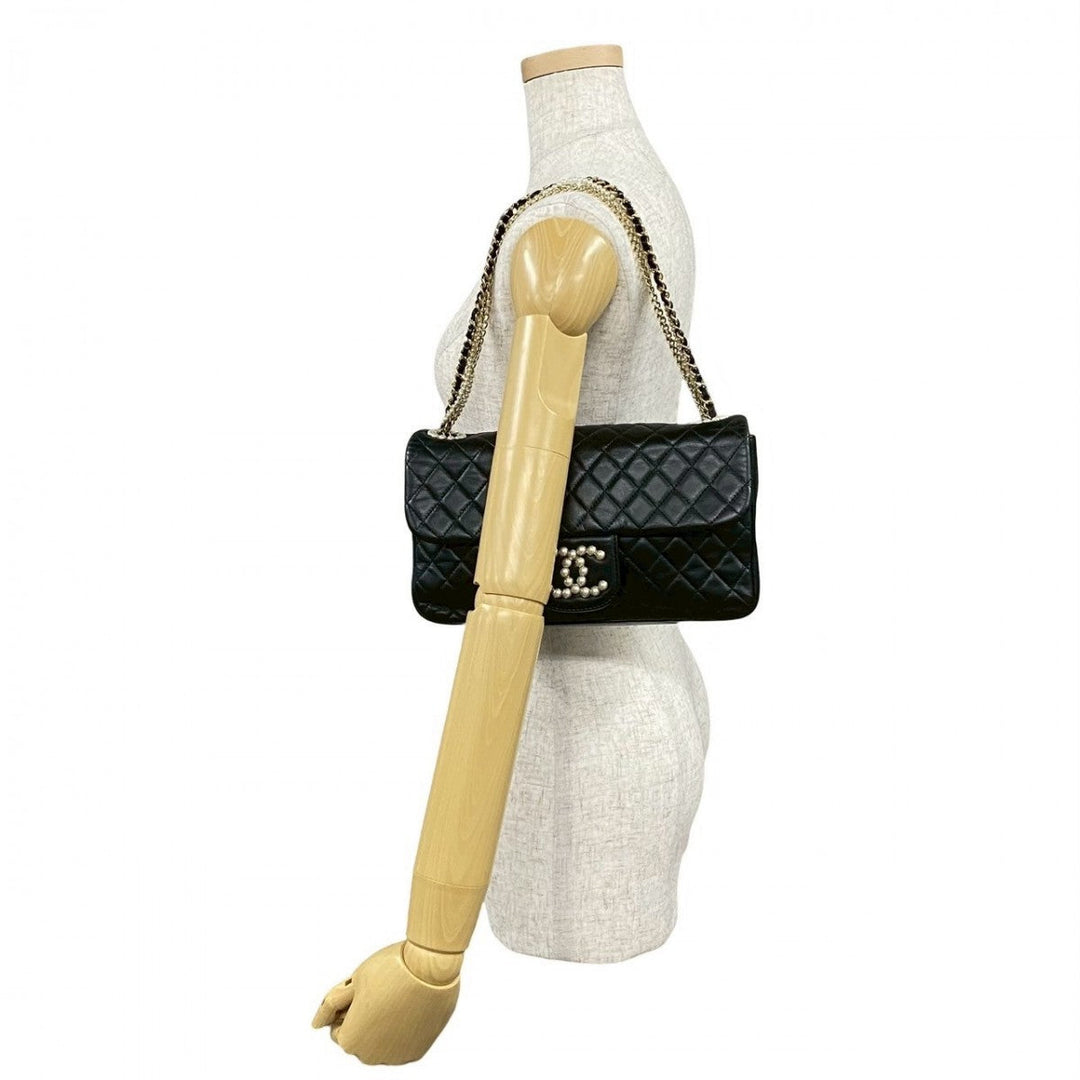 CHANEL Shoulder Bag Fake pearl black Matrasse Westminster