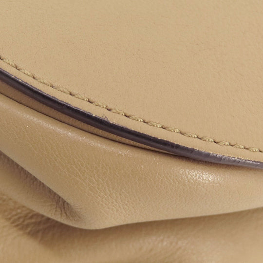 BURBERRY Shoulder Bag leather beige Simple design Women Used Authentic